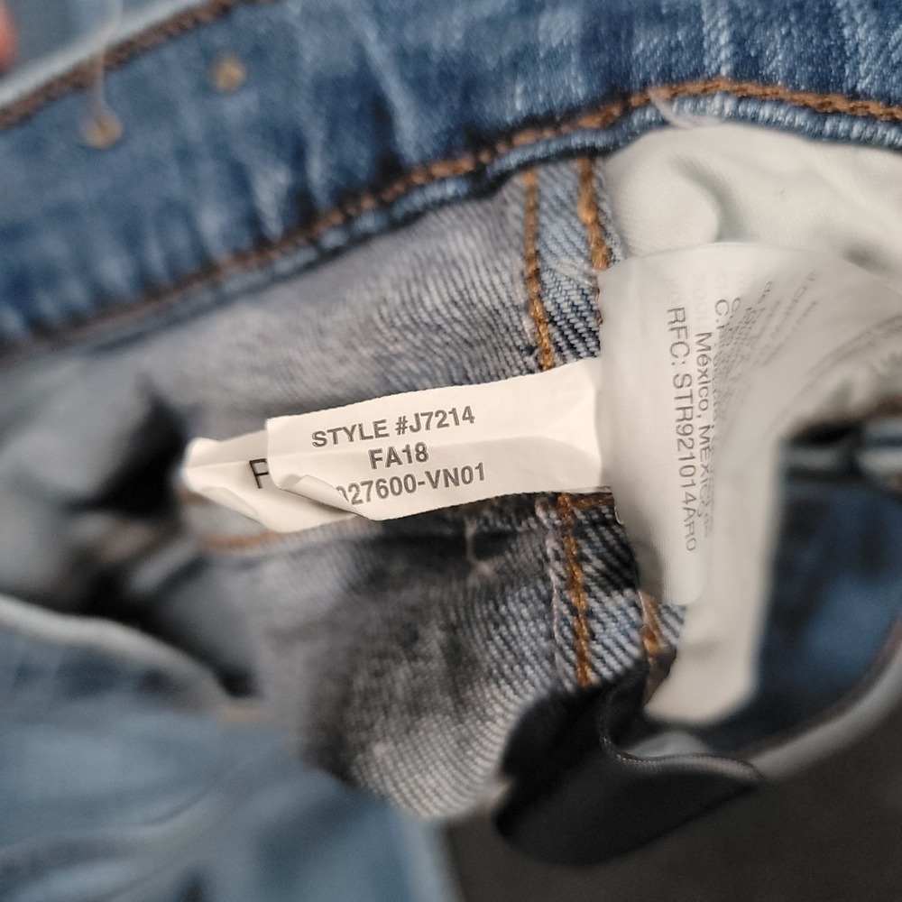 Madewell Women Slim Straight Jeans 28 Distressed Button Front - Picture 11 of 14